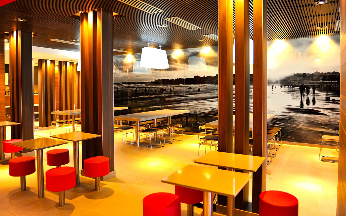 GLASS FEATURE WALLS 4